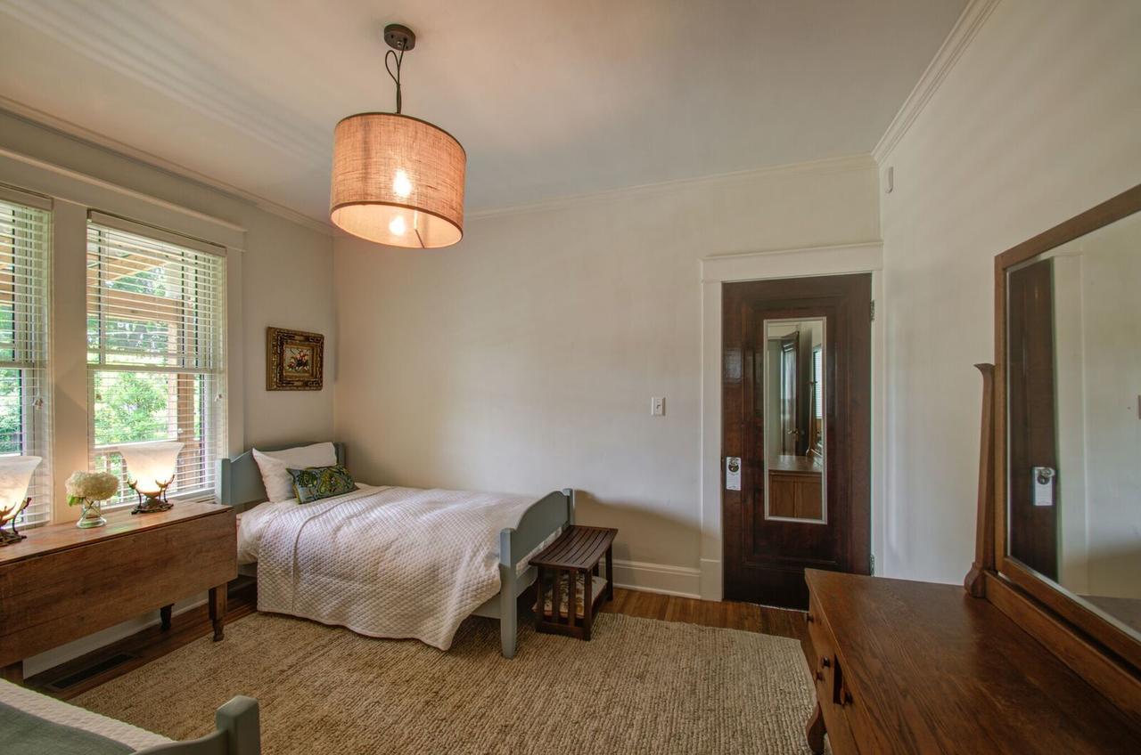 Belmont Blvd Bed And Breakfast Нэшвилл Экстерьер фото